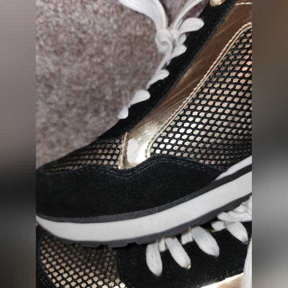 Preowned Michael Kors suede sneakers‎ size 8.5m - Picture 7 of 14